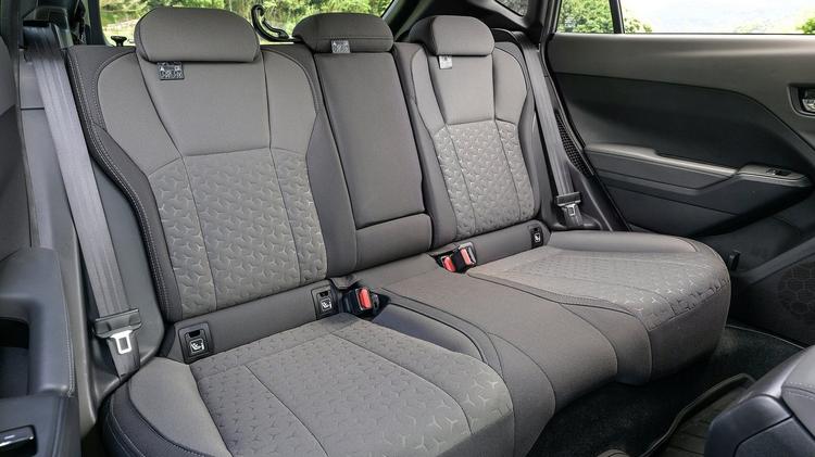 SUBARU CROSSTREK HATCHBACK 2.0i e-Boxer Limited 5dr Lineartronic