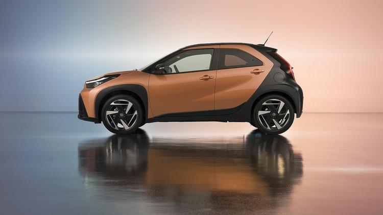 TOYOTA AYGO X HATCHBACK 1.5 Hybrid Icon 5dr CVT [Convenience Pack]