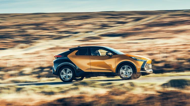TOYOTA C-HR HATCHBACK 2.0 Hybrid GR Sport 5dr CVT [Safety Pk+Premium Pk]