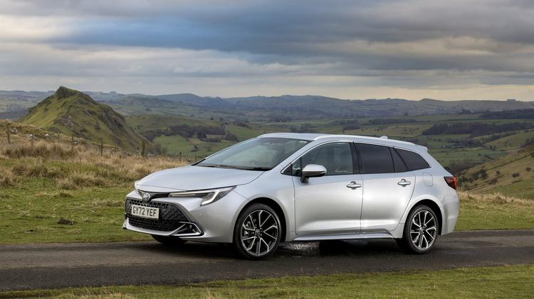 TOYOTA COROLLA 2.0 Hybrid Design 5dr CVT