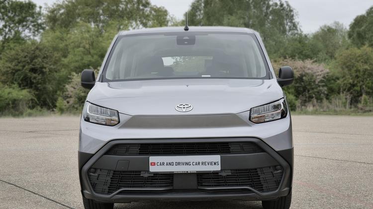 TOYOTA PROACE CITY VERSO 100kW Icon L2 50kWh 5dr Auto