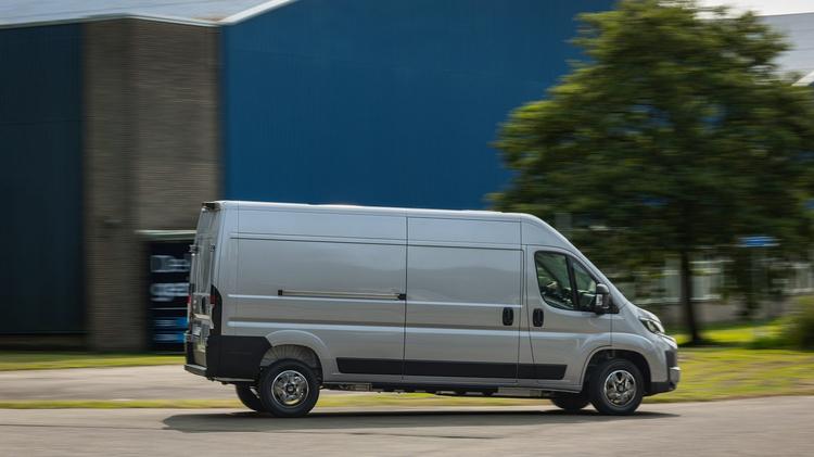 TOYOTA PROACE MAX L2 DIESEL 2.2D 140 Icon H2 Van