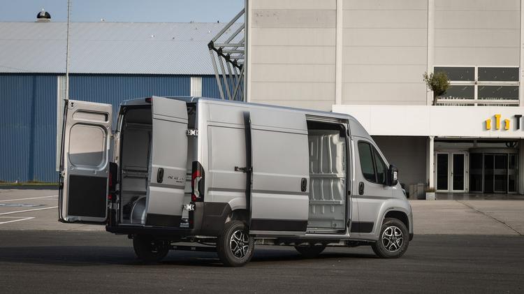 TOYOTA PROACE MAX L2 DIESEL 2.2D 140 Icon H2 Van