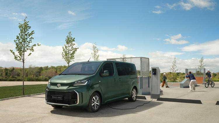 TOYOTA PROACE VERSO 100kW Icon L1 75kWh 5dr Auto