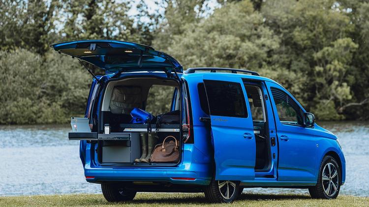VOLKSWAGEN CADDY CALIFORNIA MAXI DIESEL ESTATE 2.0 TDI 122 5dr DSG [Tech Pack]