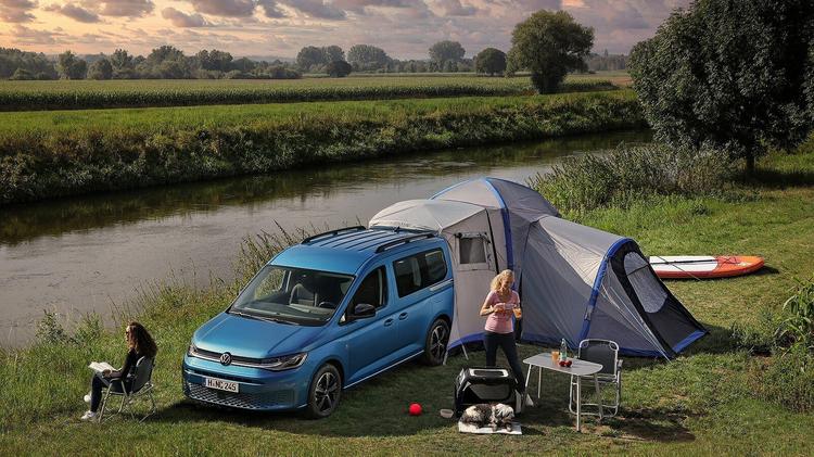 VOLKSWAGEN CADDY CALIFORNIA MAXI DIESEL ESTATE 2.0 TDI 122 5dr DSG [Tech Pack]