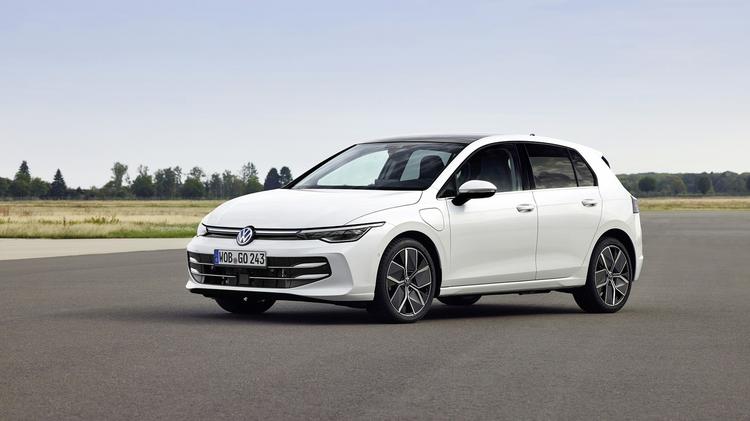 VOLKSWAGEN GOLF 2.0 TDI 150 R-Line 5dr DSG