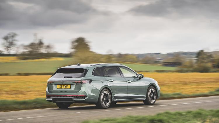 VOLKSWAGEN PASSAT ESTATE SPECIAL EDITION 1.5 TSI eHybrid Match 5dr DSG