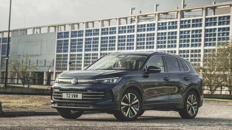 VOLKSWAGEN TIGUAN 2.0 TDI Life 5dr DSG