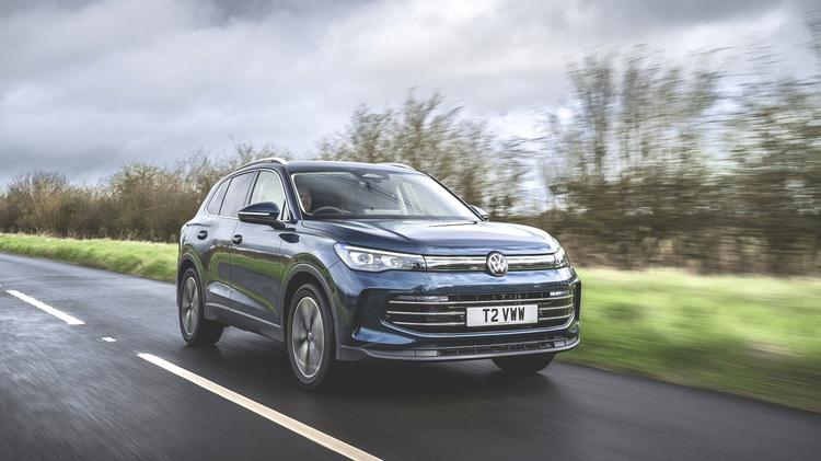 VOLKSWAGEN TIGUAN ESTATE 1.5 eTSI 150 R-Line 5dr DSG