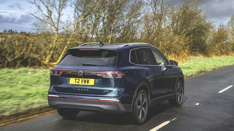 VOLKSWAGEN TIGUAN ESTATE 1.5 eTSI 150 R-Line 5dr DSG