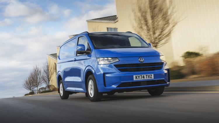 VOLKSWAGEN TRANSPORTER SHUTTLE T32 SWB DIESEL 2.0 TDI 110PS Minibus Life