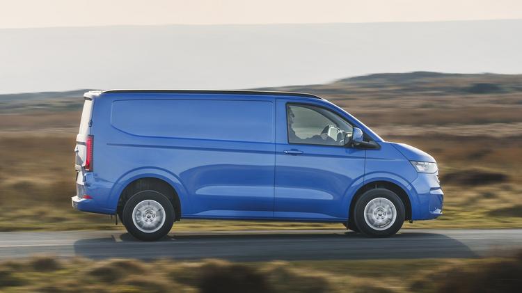 VOLKSWAGEN TRANSPORTER SHUTTLE T32 SWB DIESEL 2.0 TDI 110PS Minibus Life