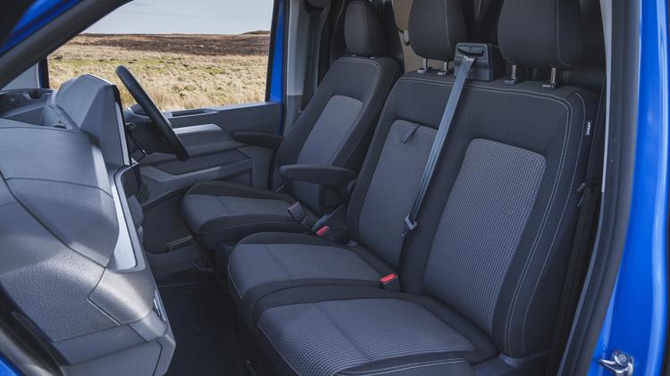 VOLKSWAGEN TRANSPORTER SHUTTLE T32 SWB DIESEL 2.0 TDI 110PS Minibus Life