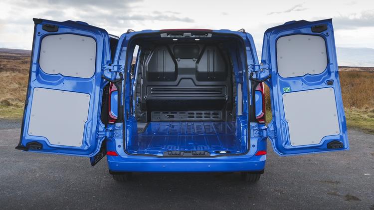 VOLKSWAGEN TRANSPORTER SHUTTLE T32 SWB DIESEL 2.0 TDI 110PS Minibus Life