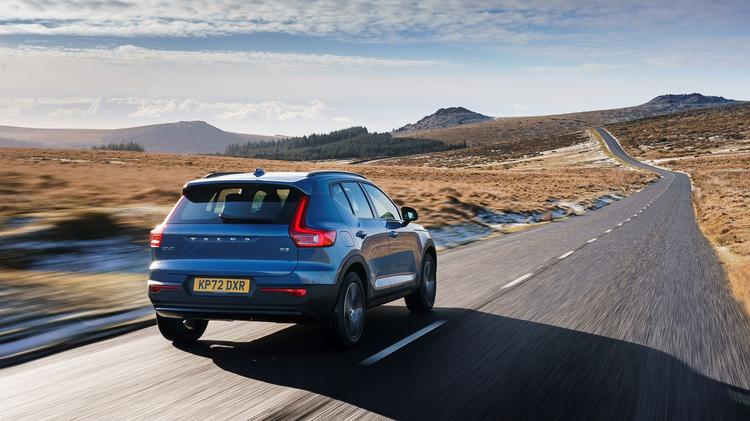 VOLVO XC40 ESTATE 2.0 B3P Core 5dr Auto