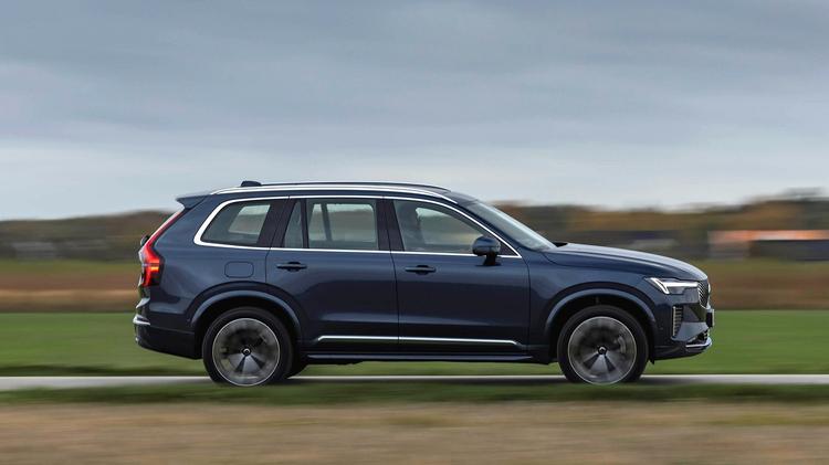 VOLVO XC90 ESTATE 2.0 B5P [250] Ultra Dark 5dr AWD Geartronic