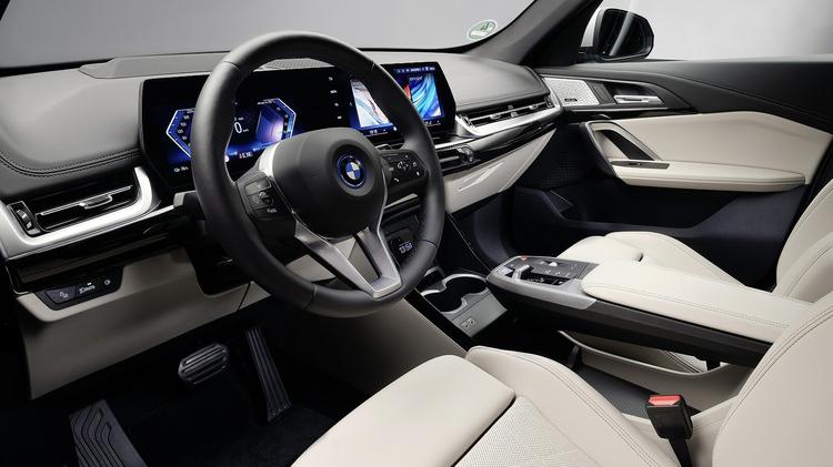 BMW iX1 ELECTRIC ESTATE 230kW xDrive30 xLine 65kWh 5dr Auto