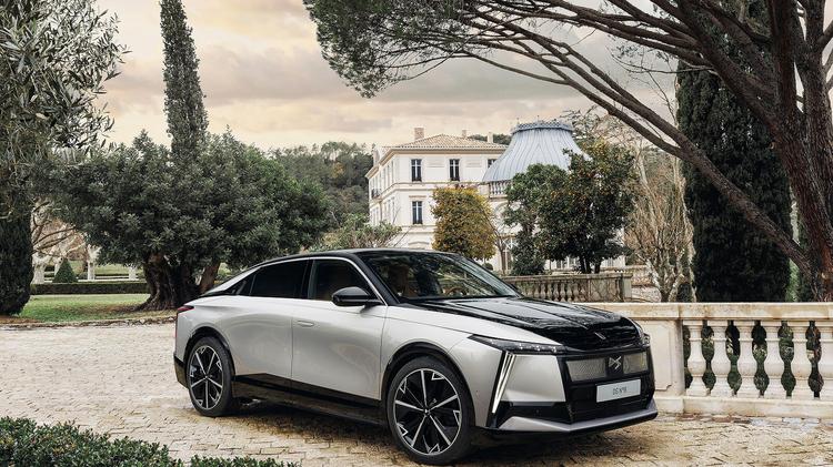 DS No8 ESTATE 191kW Pallas 74kWh 5dr Auto