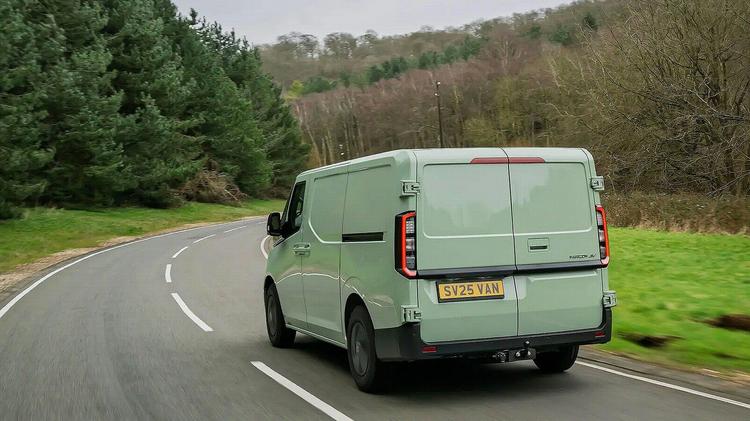 FARIZON SUPERVAN L1 ELECTRIC 170kW 83kWh H1 Van Auto