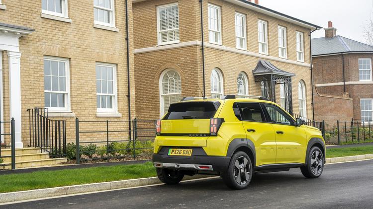 FIAT GRANDE PANDA ELECTRIC HATCHBACK 83kW La Prima 44kWh 5dr Auto