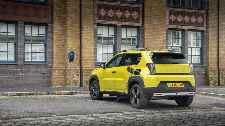 FIAT GRANDE PANDA ELECTRIC HATCHBACK 83kW La Prima 44kWh 5dr Auto
