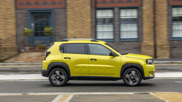 FIAT GRANDE PANDA ELECTRIC HATCHBACK 83kW La Prima 44kWh 5dr Auto