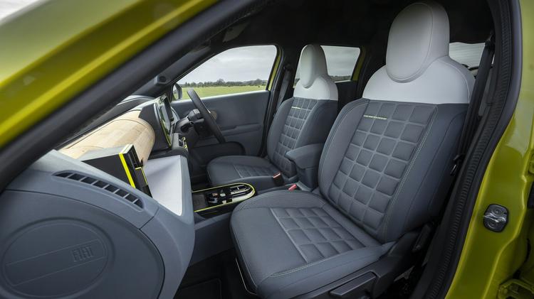 FIAT GRANDE PANDA ELECTRIC HATCHBACK 83kW La Prima 44kWh 5dr Auto
