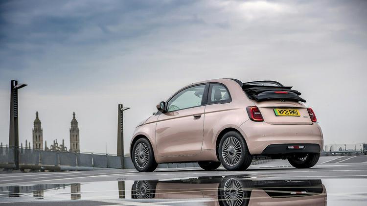 FIAT 500 ELECTRIC CABRIO 87kW La Prima 42kWh 2dr Auto