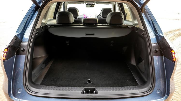 GEELY STARRAY ESTATE 1.5 EM-i Pro 5dr Auto