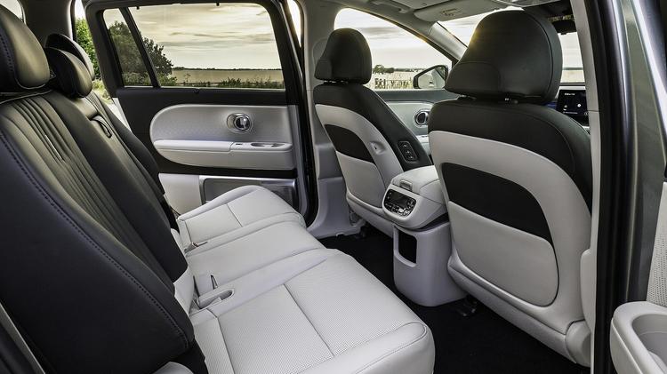 HYUNDAI IONIQ 9 ELECTRIC ESTATE 160kW Ultimate 110kWh 5dr Auto