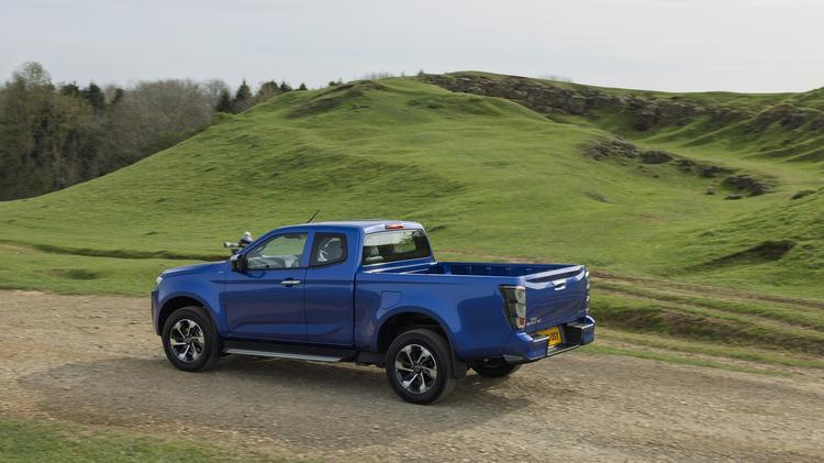 ISUZU D-MAX ELECTRIC 140kW 67kWh eV-Cross Double Cab Pickup 4x4 Auto