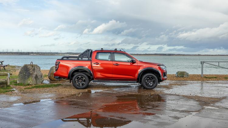 ISUZU D-MAX 1.9 V-Cross Double Cab 4x4