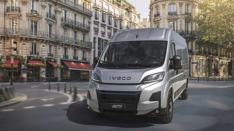 IVECO eSUPERJOLLY 35F20 ELECTRIC 205kW 110kWh High Roof Van 4035 WB Auto