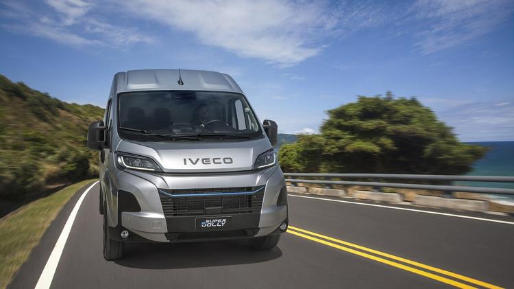 IVECO eSUPERJOLLY 35F20 ELECTRIC 205kW 110kWh High Roof Van 4035 WB Auto