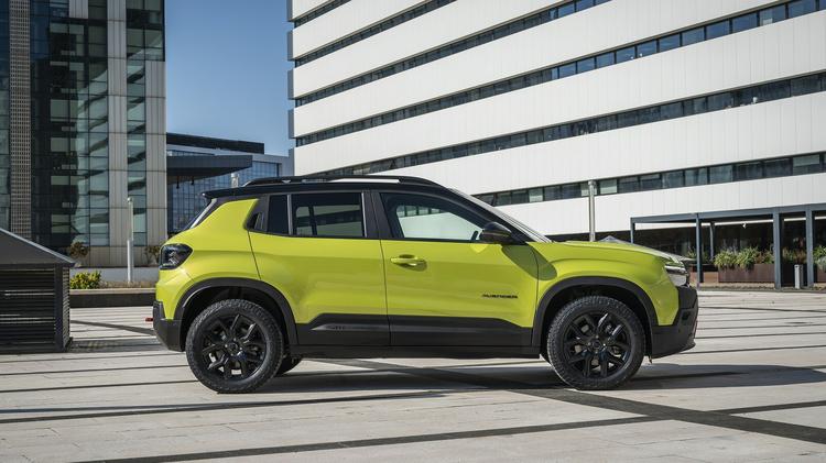 JEEP AVENGER 115kW e-Summit 54kWh 5dr Auto