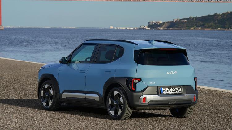 KIA EV2 ELECTRIC HATCHBACK 99kW Air 61kWh 5dr Auto