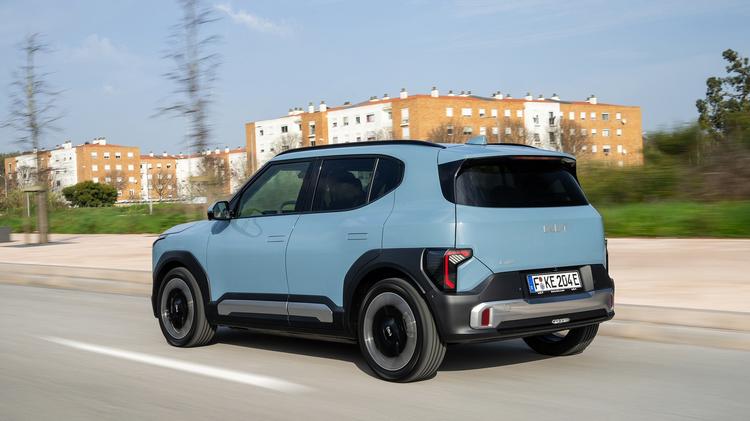 KIA EV2 ELECTRIC HATCHBACK 99kW Air 61kWh 5dr Auto