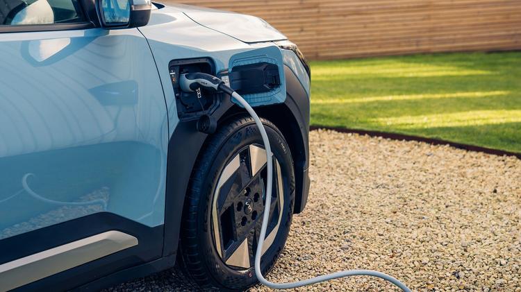 KIA EV3 ELECTRIC ESTATE 148kW Air 58.3kWh 5dr Auto
