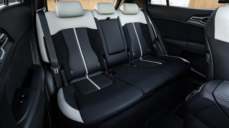 KIA SPORTAGE ESTATE SPECIAL EDITION 1.6T GDi Storm 5dr DCT