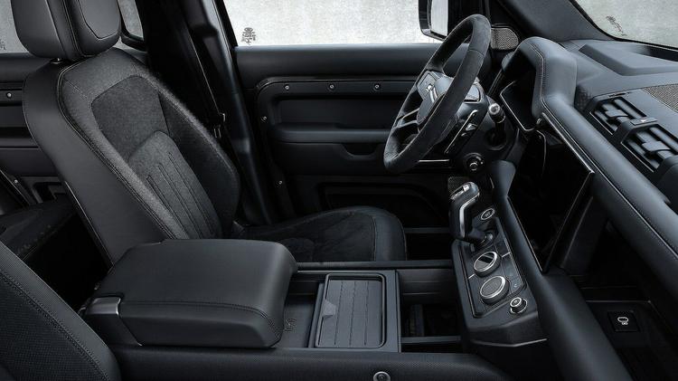 LAND ROVER DEFENDER DIESEL ESTATE 3.0 D350 X 90 3dr Auto [6 Seat]