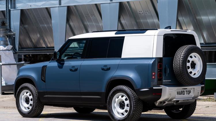 LAND ROVER DEFENDER 110 DIESEL 3.0 D350 Hard Top X-Dynamic HSE Auto [3 Seat]