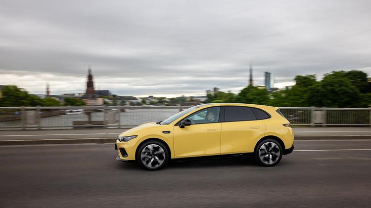 LEAPMOTOR B05 HATCHBACK 160kW 67kWh 5dr Auto
