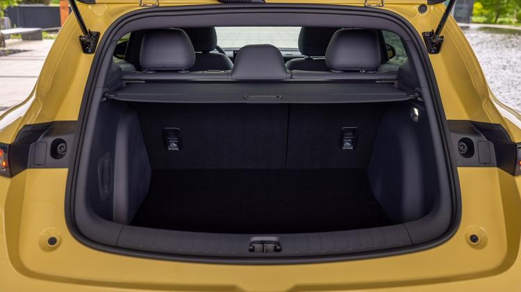 LEAPMOTOR B05 HATCHBACK 160kW 67kWh 5dr Auto