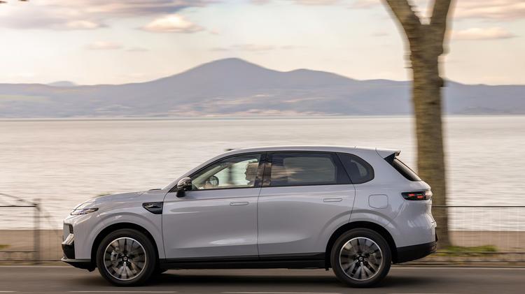 LEAPMOTOR B10 ELECTRIC HATCHBACK 160kW 70kWh 5dr Auto