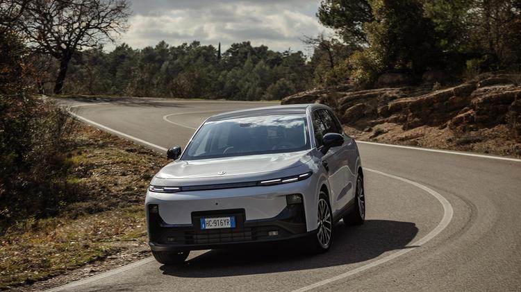 LEAPMOTOR B10 ELECTRIC HATCHBACK 160kW 70kWh 5dr Auto