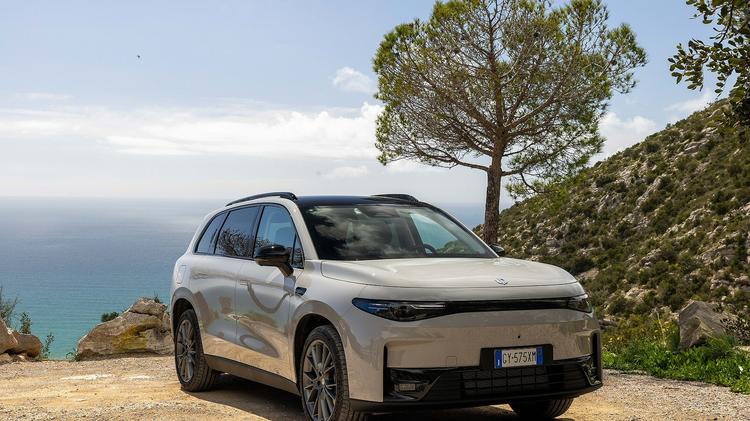 LEAPMOTOR C10 ELECTRIC ESTATE 160kW 70kWh 5dr Auto [11 kWCh]
