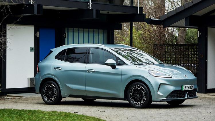 MG MOTOR UK MG4 HATCHBACK 170kW Premium Long Range 64kWh 5dr Auto