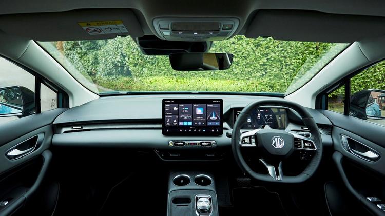 MG MOTOR UK MG4 HATCHBACK 170kW Premium Long Range 64kWh 5dr Auto