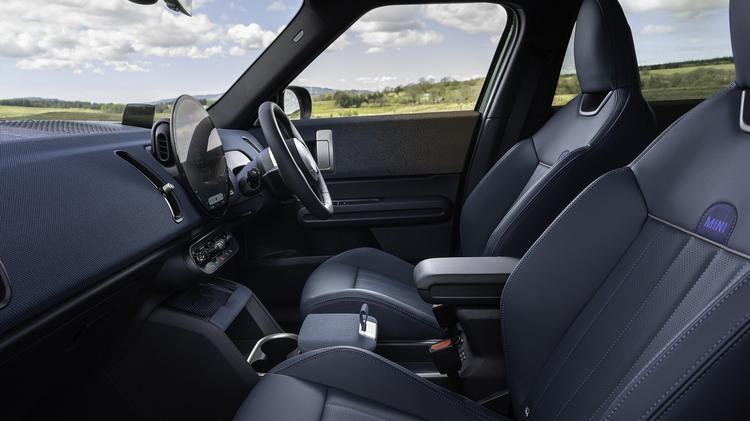 MINI COUNTRYMAN ELECTRIC HATCHBACK 150kW E Classic [Level 2] 66kWh 5dr Auto